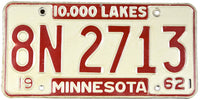 Vintage single 1962 Minnesota car license plate grading very good plus