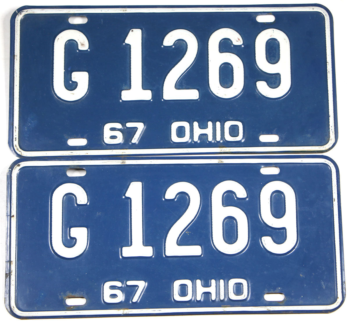 classic pair of 1967 Ohio car license plates grading very good