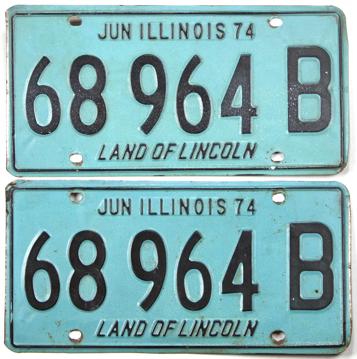 pair of 1974 Illinois truck license plates in very good minus condition