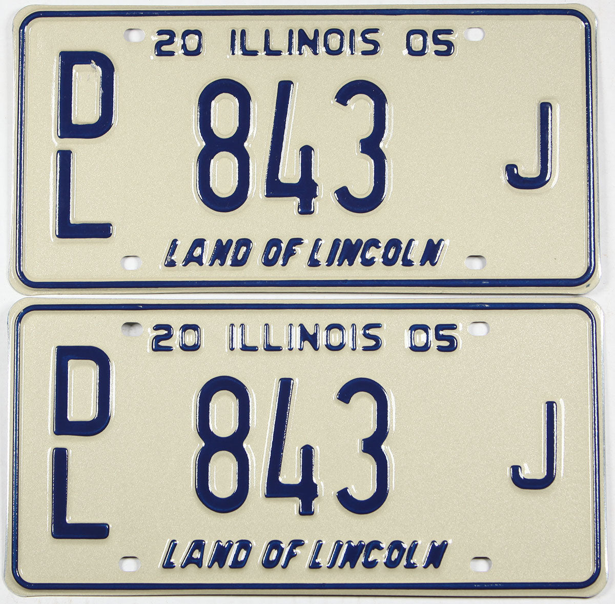 Classic 2005 Illinois dealer license plates in excellent plus condition