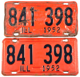 A pair of 1952 Illinois car license plates in good plus condition with orignal wrapper