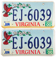 A pair of scenic 2000 Virginia car license plates in very good condition