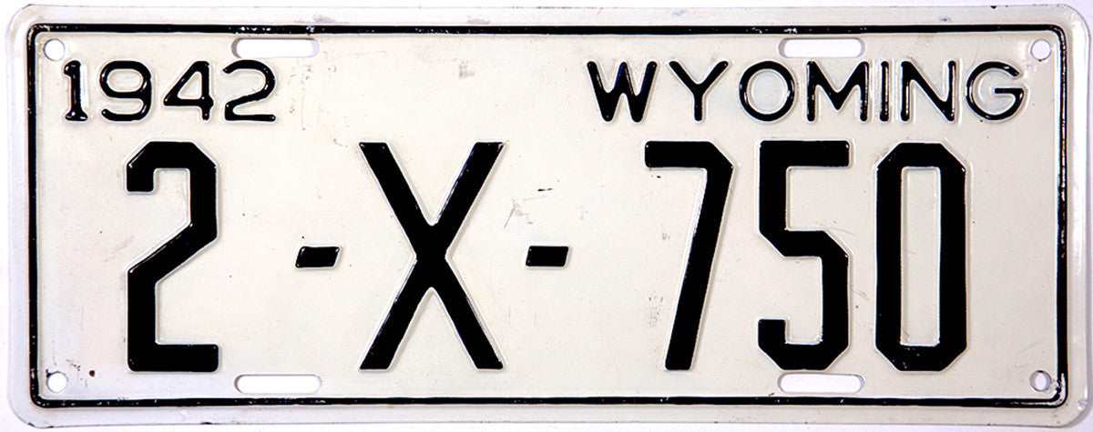 1942 Wyoming Trailer License Plate